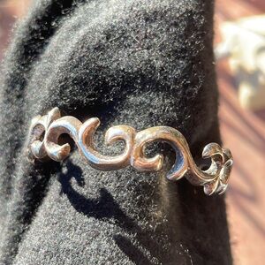 Sterling silver Navajo sandcast water/wave motif bracelet 1970-vintage